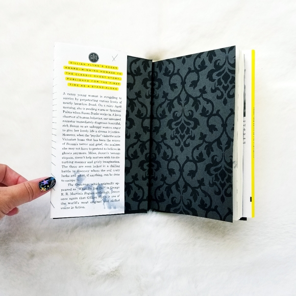 ❌SOLD❌The Grownup by Gillian Flynn Hardback Book - Picture 4 of 4